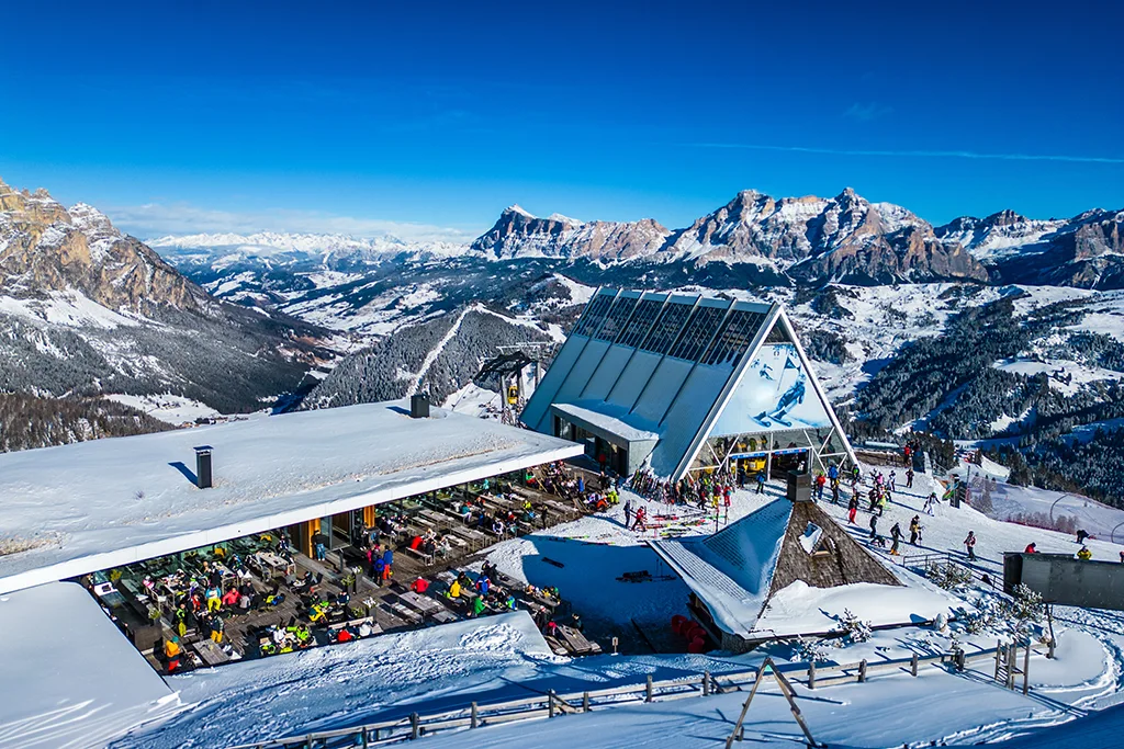 Sonnige Pisten und Panorama in Alta Badia